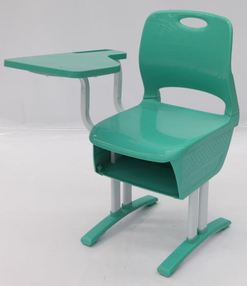 07 POLTRONA ACADÊMICA EM RESINA TERMOPLÁSTICA MARCA: DESK MÓVEIS MODELO: PU-6 5.175 R$ 302,00 R$ 1.562.