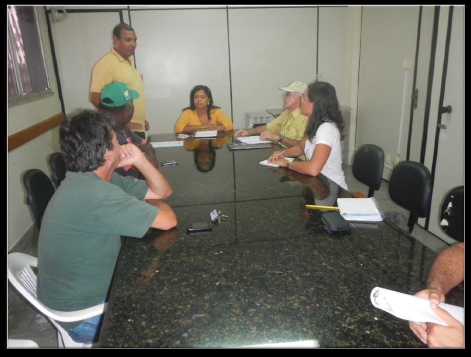 Vivo, 2014) Figura 25 Reunião de trabalho para elaboração do PMSB do município de