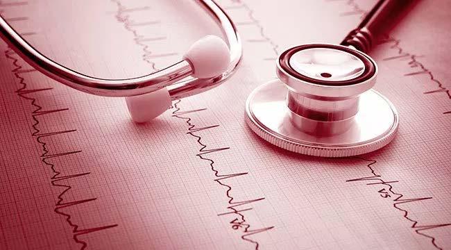 ELETROCARDIOGRAMA A monitorização cardíaca é aplicada no cuidado a pacientes críticos. Eletrodos cutâneos colocados sobre o tórax detectam ondas elétricas de despolarização e repolarização do coração.