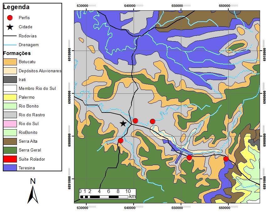 14 1.2 Problema Os mapas geológicos regionais de Santa Catarina (escala 1:500.000) na região de Urubici registram apenas a ocorrência da Formação Rio do Rastro (Figura 2).