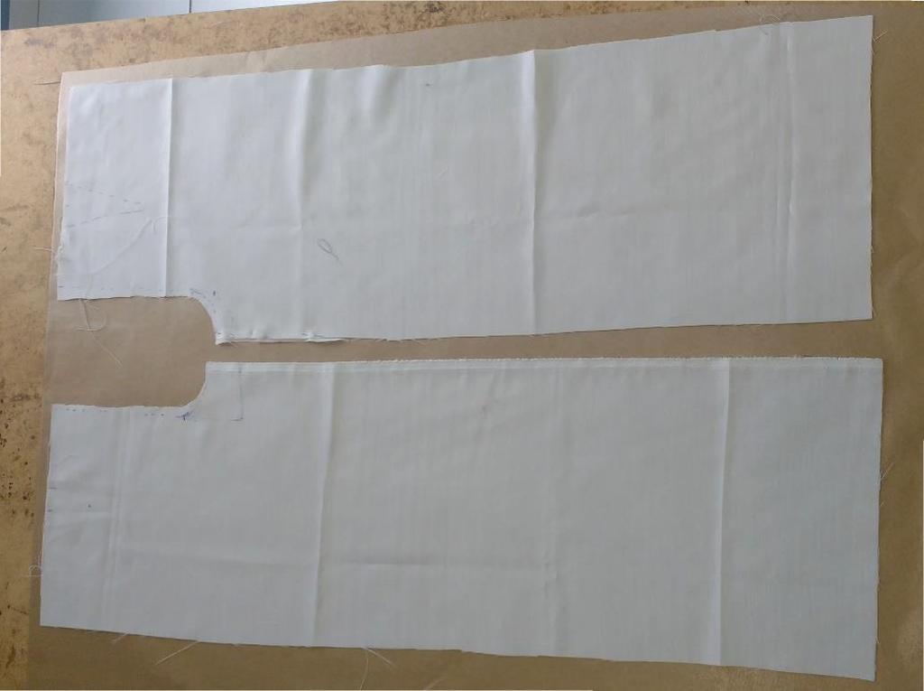 99 Com a fixação dos ganchos, o molde já estava pronto para a planificação em papel pardo (Figura 48).