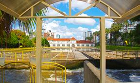 As Maiores do Saneamento - PERFIS Saneamento Ambiental 55 2.579.603 habitantes (93,82%) 670.644 habitantes (24,39%) 126.077.019,00 m³ 81.422.151,39 m³ 25.684.972,45 m³ Volume de esgoto tratado 21.530.