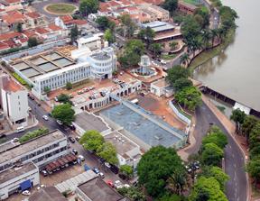 As Maiores do Saneamento - PERFIS Saneamento Ambiental 78 Principais projetos em implantação Conclusão da sub-adutora de São Pedro, com estação elevatória e reservatório para 5 milhões de litros /