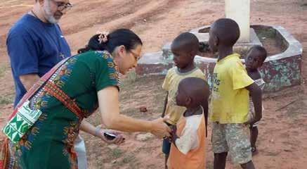 CNBB e Vaticano Brasileiros em missão na Guiné-Bissau fortalecem a solidariedade entre igrejas Atualmente mais de 40 missionários brasileiros atuam em duas dioceses (Bafatá e Bissau) da Guiné Bissau,