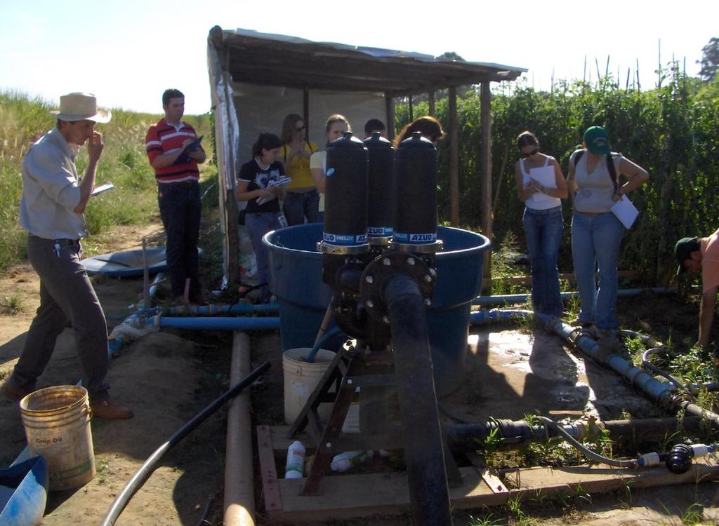 Manejo da fertirrigação Fertirrigação: Teores de nutrientes no solo: análise de solo