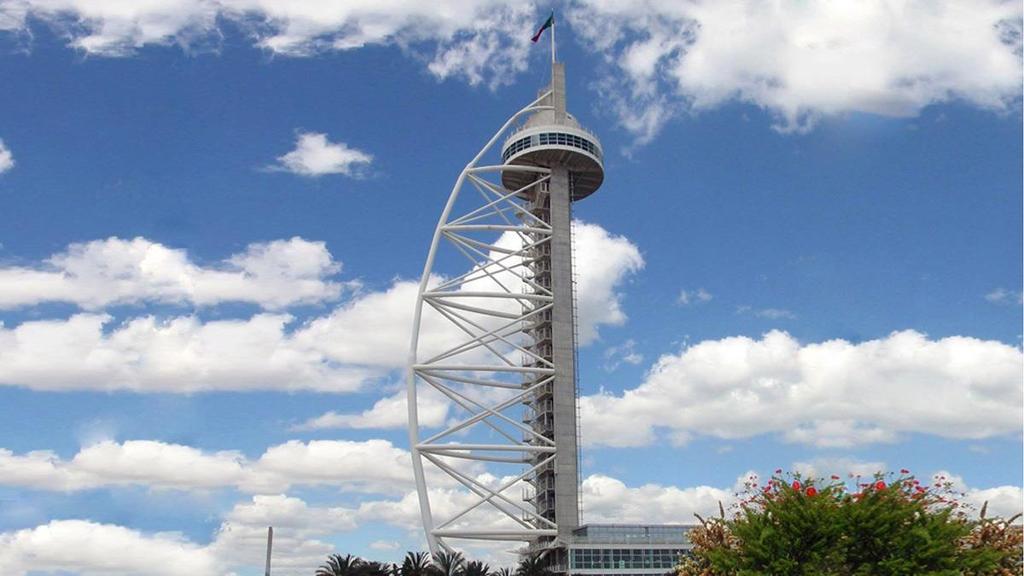 Torre Panorâmica da EXPO 98, Lisboa, PORTUGAL Consórcio Geosoc/Assiconstroi 1998 Tour