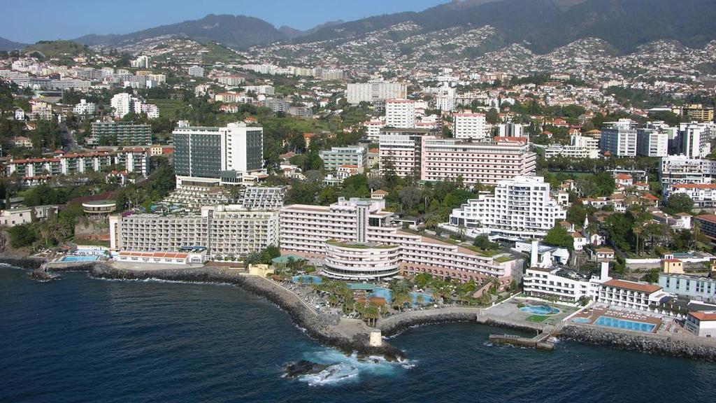 Hotel Royal Savoy Resort, Funchal, PORTUGAL Sociedade Siet Savoy Hôtel Royal Savoy Resort Royal Savoy Resort Estudos e Projectos,