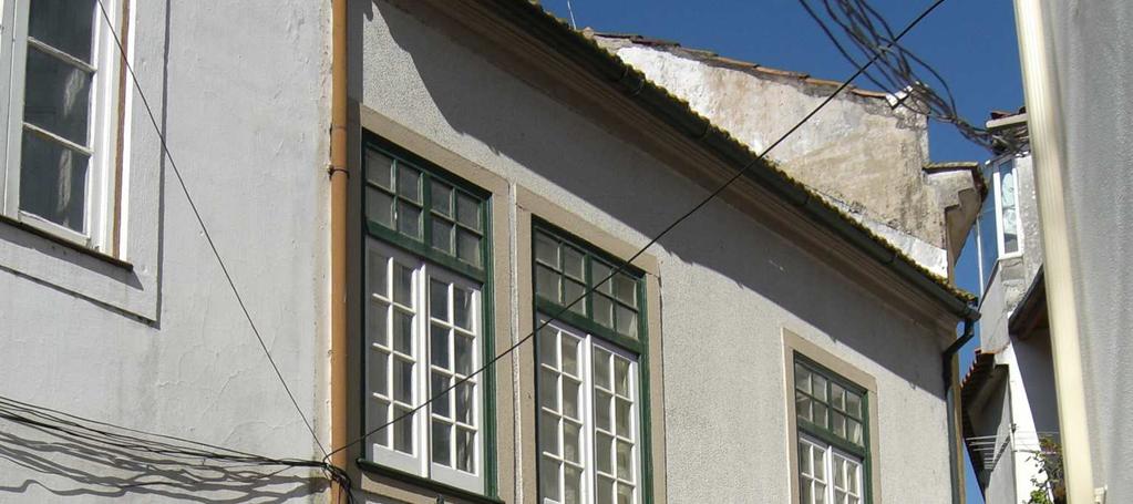 .IDENTIFICAÇÃO Local/Endereço- Rua das Esteirinhas, Nº6 Descrição Geral e Pormenores Importantes Trata-se de um prédio urbano com dois pisos, em bom estado de conservação.