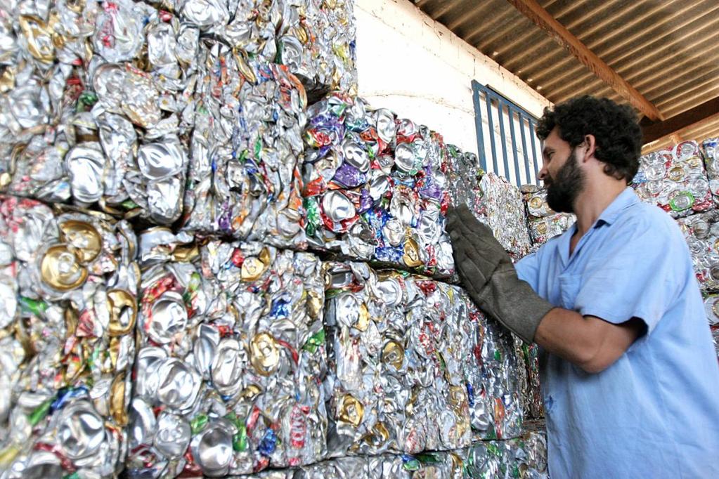 Os resíduos afetam -A saúde -A nossa condição socioeconómica -O nosso ambiente marino e costeiro -O