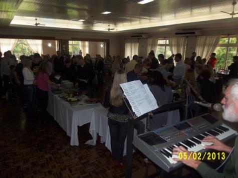 de Santa Cruz do Sul receberam no dia 16 de maio a equipe H Lera, de Pinhal Trombudo, da