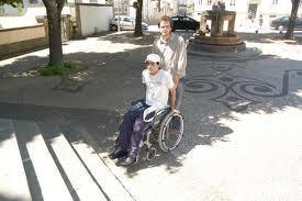 Acessibilidade também é o problema de quem anda de cadeira de rodas e não consegue