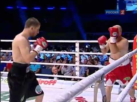 No Boxe Mike Miranda foi campeão latino peso-médio e viajou o mundo defendendo seu cinturão.