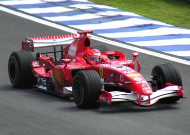 Este incrível espaço é agora o local oficial do Circuito Brasileiro do Campeonato de Fórmula Um e elevou para a fama pilotos talentosos, como Juan Pablo Montoya e Felipe Massa.