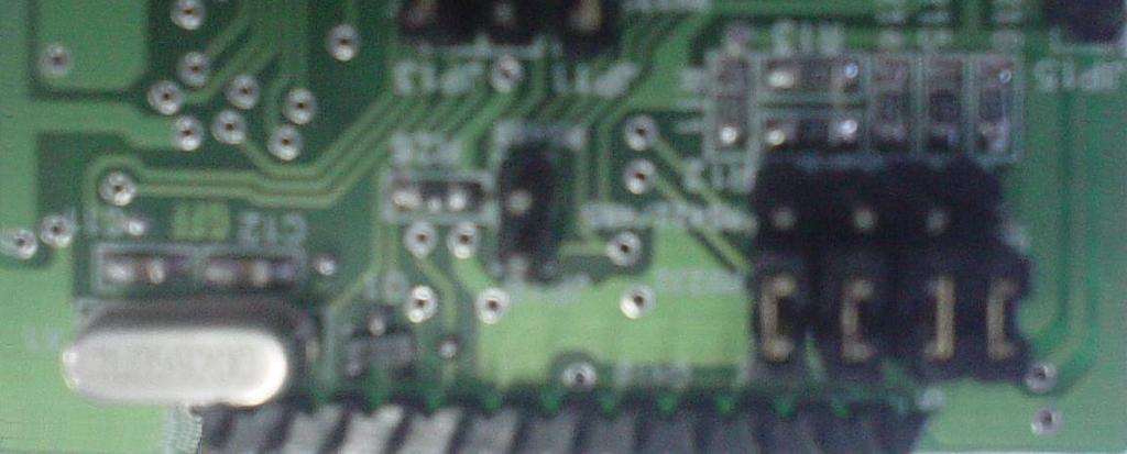 Marcas brancas de identificação do pino nos conectores de encaixe Módulo Gate-CPU Vista Superior Módulo Gate-CPU Vista Inferior Módulo V4 Vista