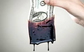 Petrodólar O termo petrodólar representa as relações comerciais estabelecidas entre um país comprador de petróleo, que paga em dólar, e outro que
