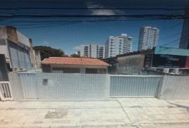 A Casa do Arquiteto Germano Romero) situada a Rua Projetada, jacumã, municipio do Conde, no loteamento Village Jacumã quadra A-13, lote 1 medindo 15m,00 de largura na frente e fundos, por 30m,00 de