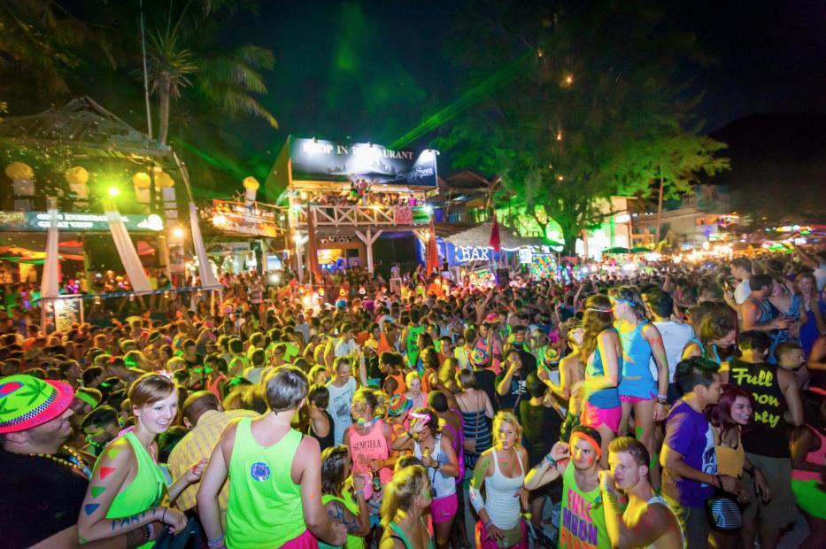 Destinos Koh Phangan/ Tailândia Ilha onde acontece a maior festa a beira da praia do mundo, a
