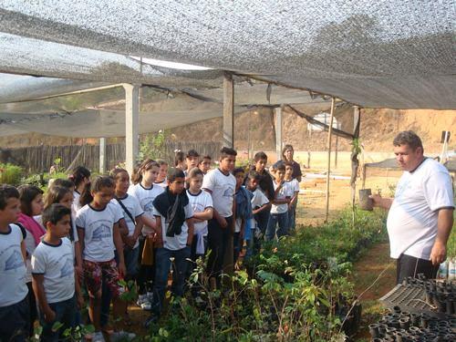 O projeto Viveiro Educacional EcoAprendiz é desenvolvido nas dependências do Viveiro Florestal do Grupo Dispersores, e é através deste que estudantes aprendem como são produzidas as mudas