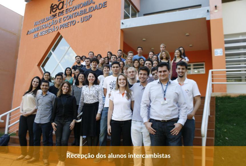 2. INTERNACIONALIZAÇÃO A FEA-RP possui uma Comissão de Relações Internacionais (CRInt), que é apoiada por um escritório responsável pela internacionalização da unidade, o International Office.