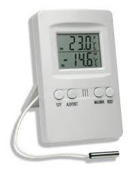 Manter termostato regulado para temperatura entre 2ºC e 8ºC, temperatura média - 5ºC. Manter sistema de alarme ou geradores elétricos de emergência.