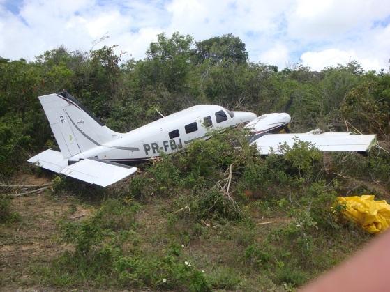 2. Histórico do voo A aeronave decolou do aeródromo de Petrolina (SBPL), PE, para o aeródromo Walfrido Salmito de Almeida (SWBE), no munícipio de São