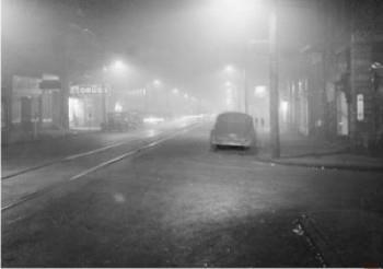 Donora, PA 1948 Em outubro de 1948, uma nuvem espessa de poluição se formou sobre a cidade industrial (fundição de zinco poeira e SO 2 )