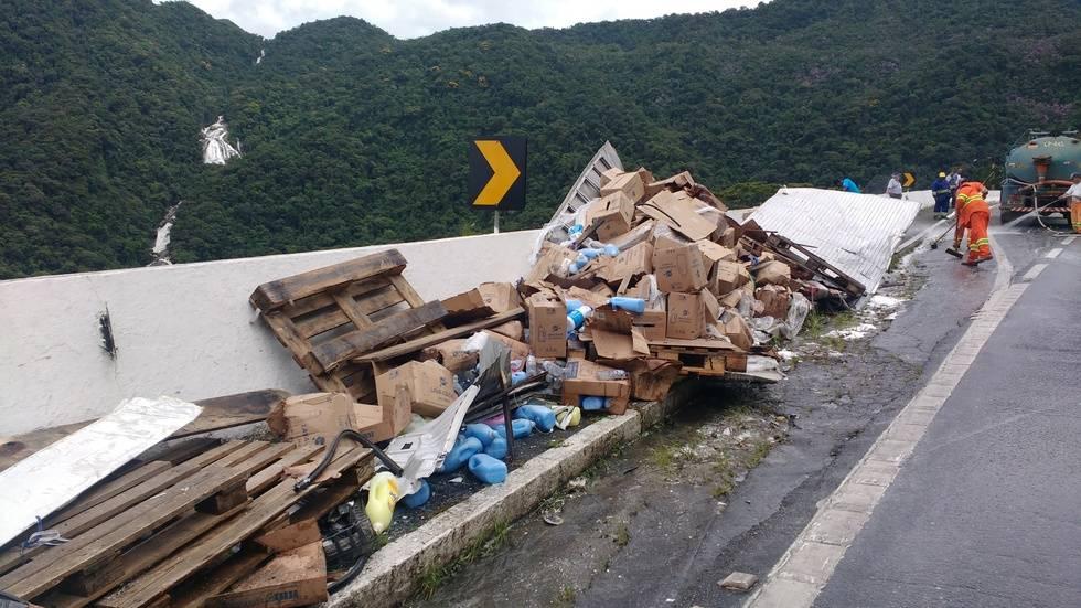 Cubatão que houve um acidente no km