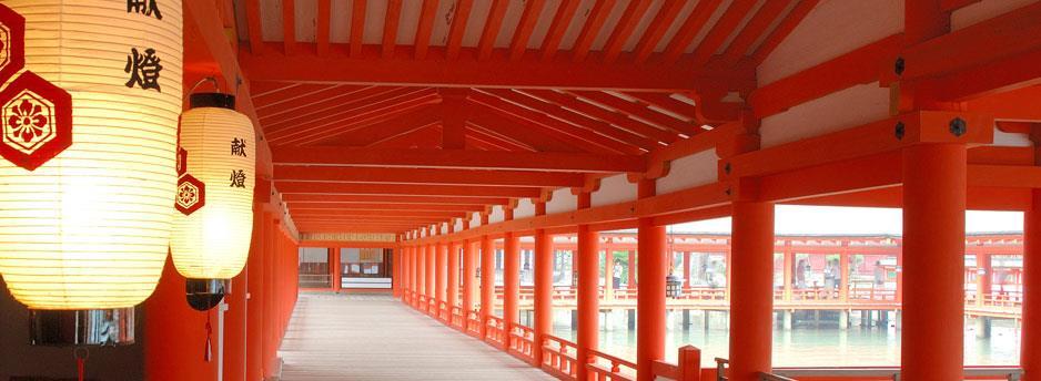 2º dia - Osaka / Nara / Quioto [ C, A, - ] Dia todo de passeio com visita a Castelo de Osaka. Prosseguimento a Nara para visita ao Templo Todaiji e ao Parque dos Cervos Sagrados.