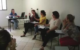 Curso sobre Apadrinhamento Afetivo, com as professoras Alice Bittencourt e