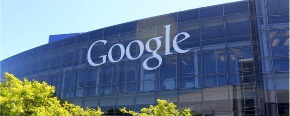 Agora vamos falar sobre como divulgar uma empresa no Google, para que a mesma apareça nos resultados das buscas do Google. Existem duas formas de divulgar uma empresa no google, a gratuita e a paga.