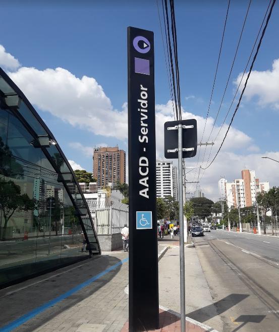 Subprefeitura da Vila Mariana Infraestrutura de transporte: o Corredor de ônibus José Diniz / Ibirapuera. o Estações de metrô das linhas azul, lilás e verde.