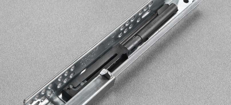 0 600 600 Sistema di aggancio al cassetto L elasticità dell elemento permette l aggancio della clip perno chiudendo il cassetto.