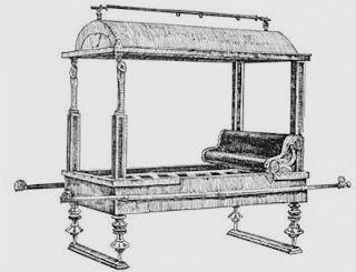 Os sofás romanos tinham o mesmo formato dos gregos: pareciam camas e eram mais elevados com um apoio para os pés.