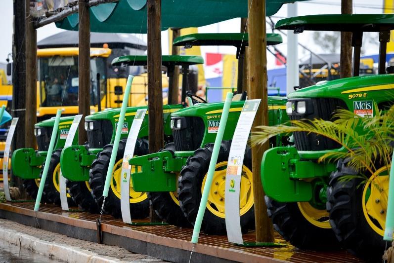 Lavagem Especial de Máquinas e Implementos Agrícolas de