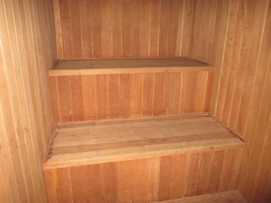 Sauna A sauna apresenta, teto, parede