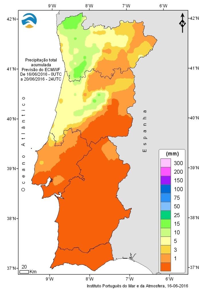 Em todo o território os valores de água no solo estão acima do normal para esta época do ano. Figura 8 - Percentagem de água no solo a 31 de maio de 2016 Previsão 2.