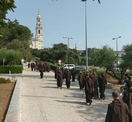 fraternidade com as monjas dos mosteiros de Fátima e Coimbra.