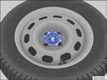191.5B1.VOY.66 Jamais seguir viagem com pneus ou rodas danificadas. Em vez disso, procurar auxílio técnico especializado.
