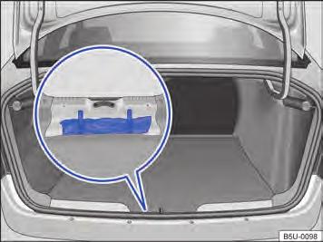 Quando os airbags são acionados em um acidente, as luzes de advertência podem ser acionadas automaticamente Página 41.
