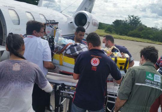 TRANSFERÊNCIA Ocorre quando o paciente necessita de cuidados de enfermagem ainda intenso, mas de assistência médica periódica, estes devem ser