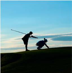 PRECISÃO. O golfe é um jogo que exige uma mentalidade especial. Em campo, a precisão é recompensada.