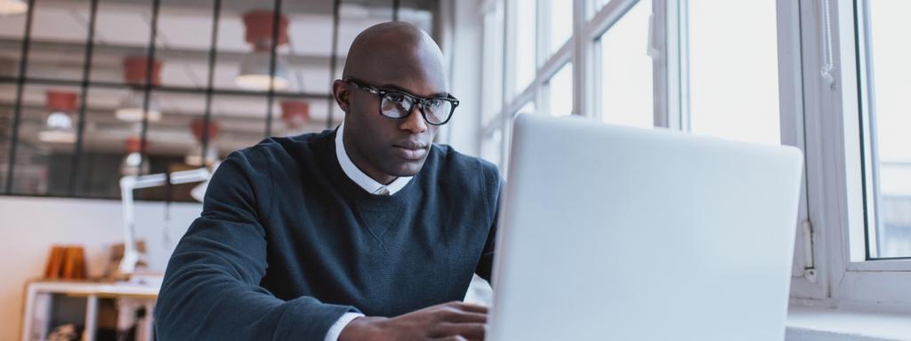 Foco Principal A psicologia do trabalho tem como foco principal o homem e sua relação com o trabalho, levando em consideração a personalidade do trabalhador, as suas