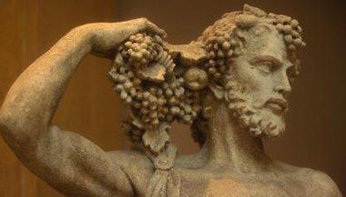 Grécia clássica. Os gregos realizavam cultos secretos as deusas Deméter e Perséfone, conhecidos como Mistérios de Elêuses.