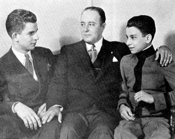 Guarda Nacional Anastásio Somoza Assassinato de Sandino (1934). Golpe de Estado (1936) e implantação de ditadura.