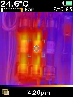 Um condensador avariado vai aparecer como frio em comparação com os condensadores em funcionamento. 12.