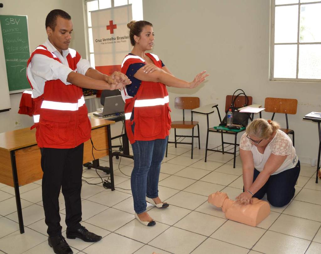 Atendimentos: 99 O projeto contínuo com idosos em situação de vulnerabilidade social da Cruz Vermelha de São Paulo realizou 588 atendimentos no mês.