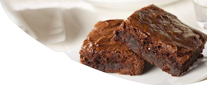 DOCES Brownie Fit 2 colheres de sopa de farinha de coco 2 colheres de sopa de