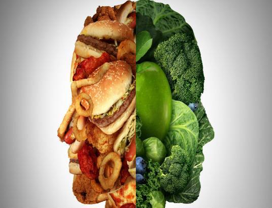 Veja a comparação entre as práticas alimentares a seguir: Dieta Ocidental Dieta Mediterrânea Caracterizada por elevado consumo de alimentos industrializados, doces e refrigerantes Caracterizada por