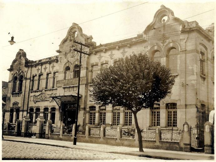 Brás. Em 2016, o prédio nº 105 da Rua Piratininga foi tombado pelo Conselho Municipal de Preservação do Patrimônio