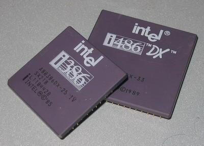 Arquitetura x86 As CPUs 80386 e 80486, trabalhavam com 40MHz e 100MHz, respectivamente.